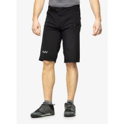 Spodenki rowerowe męskie Northwave Bomb BaggyL. Czarne szorty męskie Northwave, bez wzorów, sportowe. Za 269.99 zł.