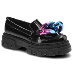 Półbuty damskie Carinii, na grubej podeszwie z ozdobnym detalem, czarne, B7937_-037-000-000-E33. Czarne półbuty damskie Carinii, bez wzorów, ze skóry, klasyczne, bez obcasa. Za 359.00 zł.