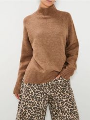 Sweter ze stójką - brązowy. Brązowe golfy damskie Sinsay, l, bez kołnierzyka. Za 59.99 zł.