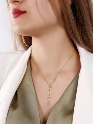 Atelier MIU Pozłacany naszyjnik z elementami ozdobnymi - dł. 45 cm rozmiar: onesize. Żółte naszyjniki damskie atelier MIU, pozłacane. Za 65.23 zł.