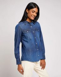 DAMSKA KOSZULA LEE REGULAR WESTERN SHIRT THROUGH THE W 112350256. Koszule damskie Lee, s, bez wzorów, z jeansu, bez kołnierzyka, bez ramiączek. Za 149.99 zł.
