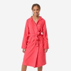 Szlafrok na basen damski Decathlon Compact z mikrofibry. Zielone szlafroki damskie Decathlon, m, bez wzorów, z materiału. Za 89.99 zł.