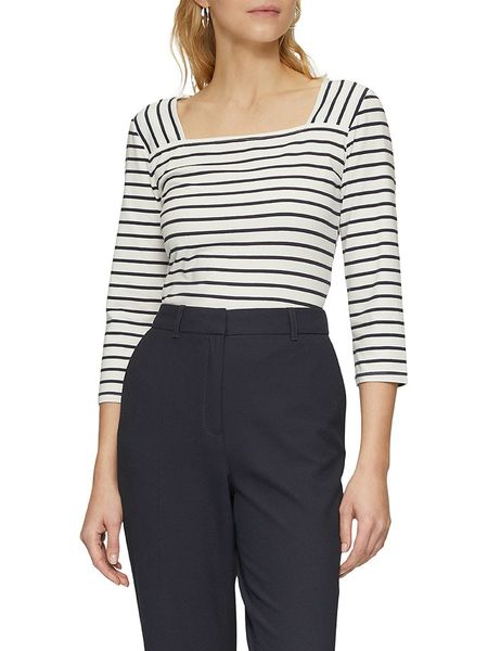S.Oliver Koszulka w kolorze biało-czarnym rozmiar: 46. Białe t-shirty damskie S.Oliver, s, bez wzorów, bez kołnierzyka. Za 72.95 zł.