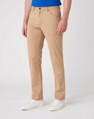 WRANGLER TEXAS SLIM MĘSKIE SPODNIE JEANSOWE CORNSTALK W12SWAX4K 112126536. Spodnie materiałowe męskie Wrangler, bez wzorów, z jeansu. Za 219.99 zł.