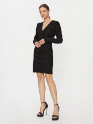 YAS Sukienka codzienna 26031704 Czarny Regular Fit. Czarne sukienki damskie YAS, na co dzień, xs, bez wzorów, z wiskozy, bez kołnierzyka, bez ramiączek, proste. Za 179.99 zł.