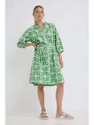 Josephine & Co Sukienka "Djenna" w kolorze biało-zielonym rozmiar: 36. Białe sukienki damskie Josephine & Co, bez wzorów, z bawełny, bez kołnierzyka, bez ramiączek, midi. Za 240.99 zł.