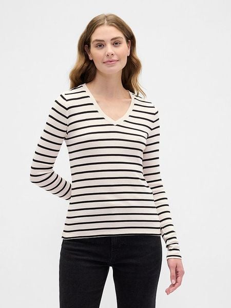 GAP Koszulka w kolorze kremowym rozmiar: XL. Brązowe bluzki damskie GAP, xl, bez wzorów, bez kołnierzyka, bez ramiączek. Za 65.69 zł.