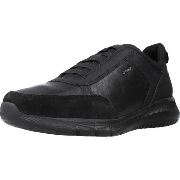 Buty GEOX U MONREALE Czarny. Czarne buty fitness męskie Geox, z syntetyku, bez zapięcia, na fitness i siłownię. Za 241.99 zł.