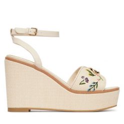 Sandały Aldo. Brązowe sandały damskie Aldo, bez wzorów, bez obcasa, na koturnie. Za 419.99 zł.