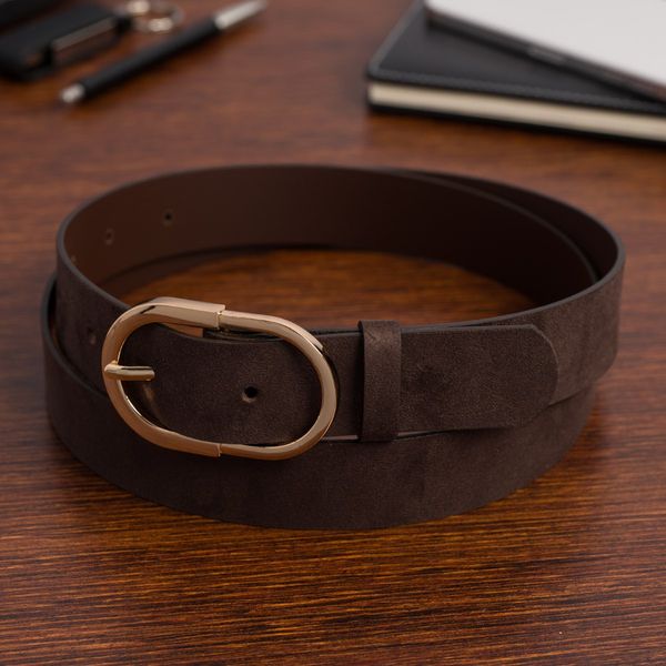 Skórzany pasek damski do spodni sukienki skóra nat. zamszowa 3 cm Beltimore ciemny brąz E59 : Kolory - brązowy, beżowy, Rozmiar pasków - r.105-120 cm. Brązowe sukienki damskie bez wzorów, ze skóry, bez kołnierzyka, bez ramiączek. Za 45.00 zł.