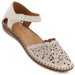 Skórzane sandały damskie beżowe T.Sokolski L5205. Brązowe sandały damskie T.Sokolski, bez wzorów, ze skóry, bez obcasa. Za 249.99 zł.