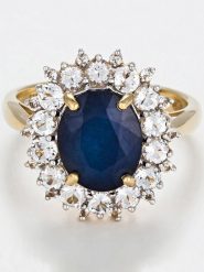 DIAMANTA Złoty pierścionek "Soleil Bleu" z topazami i szafirem rozmiar: 56. Niebieskie pierścionki damskie DIAMANTA, z szafirem, złote. Za 2,175.71 zł.