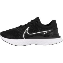 Buty do biegania męskie Nike React Infinity Run Flyknit 3. Czarne obuwie do biegania damskie Nike. Za 828.00 zł.