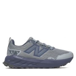 Buty do biegania New Balance. Szare obuwie do biegania damskie New Balance. Za 529.99 zł.