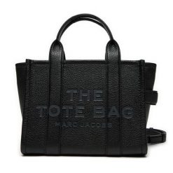 Torebka Marc Jacobs. Czarne torebki klasyczne damskie MARC JACOBS, bez wzorów, bez dodatków. Za 2,049.00 zł.