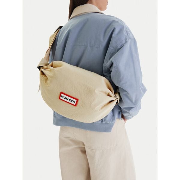 Torba sportowa Hunter. Brązowe torby podróżne damskie Hunter. Za 99.99 zł.