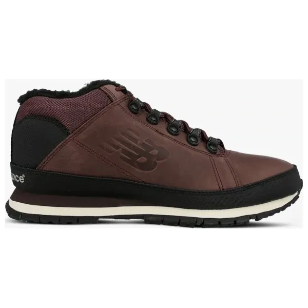 New Balance Hl754Bb buty męskie, bordowy, rozmiar 45,5. Czerwone buty trekkingowe męskie New Balance, na zimę, z gumy, bez zapięcia, outdoorowe. W wyprzedaży za 339.99 zł.