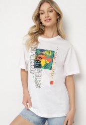 Biała Koszulka T-shirt z Bawełny z Ozdobnym Nadrukiem Savenelle. Białe t-shirty męskie Born2be, l, bez wzorów, z bawełny, bez kołnierzyka. Za 29.99 zł.