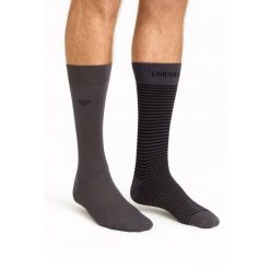 Skarpety podkolanówki Emporio Armani 2-Pack. Czarne skarpetki męskie EMPORIO ARMANI CONNECTED, bez wzorów. Za 79.00 zł.