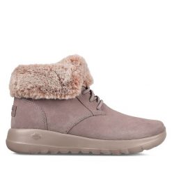Botki Skechers. Czerwone botki damskie Skechers, bez obcasa, na płaskiej podeszwie, bez zapięcia. Za 339.99 zł.