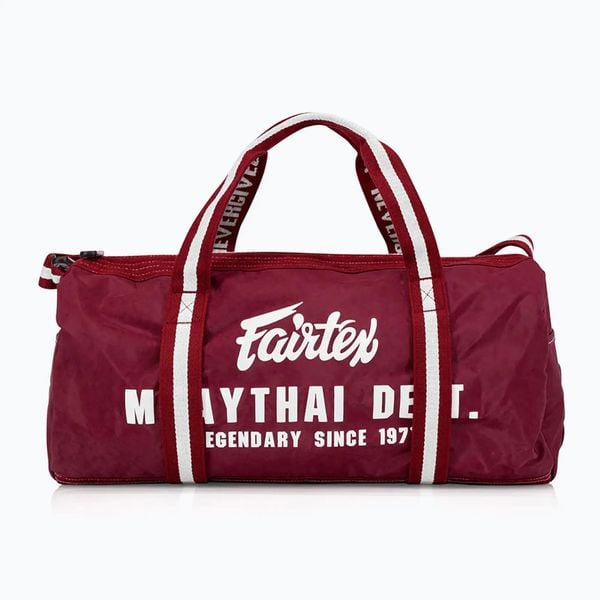 Torba treningowa Fairtex Barrel Bag. Czerwone torebki klasyczne damskie FAIRTEX, bez wzorów, z materiału, bez dodatków. Za 559.99 zł.