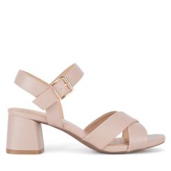 Sandały Clara Barson. Brązowe sandały damskie Clara Barson, bez wzorów, bez obcasa, na słupku. Za 99.99 zł.