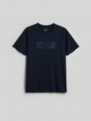 4F T-shirt regular z nadrukiem męski - granatowy M. Niebieskie t-shirty męskie 4f, m, bez wzorów, z bawełny, bez kołnierzyka. Za 79.99 zł.