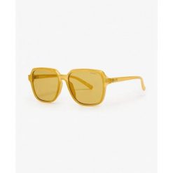 Kwadratowe okulary przeciwsłoneczne dla kobiet Superdry. Żółte okulary przeciwsłoneczne damskie Superdry. Za 238.40 zł.