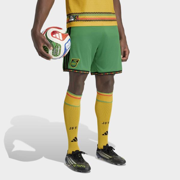 Szorty domowe Jamaica 26. Zielone szorty męskie Adidas, bez wzorów, sportowe. Za 199.00 zł.