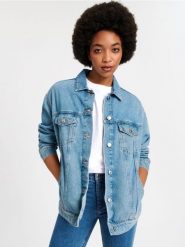 Kurtka jeansowa oversize - niebieski. Niebieskie kurtki damskie Sinsay, l, bez wzorów, z bawełny, bez kaptura. Za 69.99 zł.