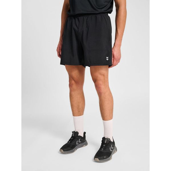 Szorty Hummel Pulse. Czarne spodenki sportowe damskie HUMMEL, bez wzorów, sportowe. Za 163.50 zł.