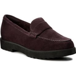 Półbuty CLARKS - Bellevue Hazen 261287984 Aubergine Suede. Fioletowe półbuty damskie Clarks, bez wzorów, z materiału, bez obcasa, na obcasie. W wyprzedaży za 239.00 zł.