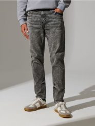 Jeansy carrot fit - szary. Szare jeansy męskie Sinsay. Za 39.99 zł.