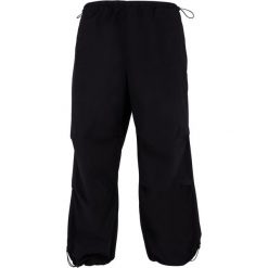 Spodnie Urban Classics Popline Parachute. Czarne spodnie materiałowe męskie Urban Classics, bez wzorów, z bawełny. Za 169.70 zł.
