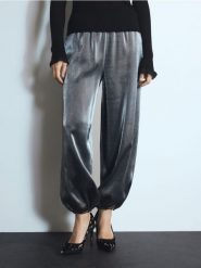 Spodnie z wiskozą - szary. Szare spodnie materiałowe damskie Reserved, bez wzorów, z tkaniny. Za 179.99 zł.