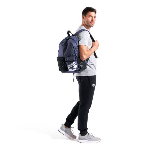 Plecak Sportowy Arena One Go Backpack 30L. Białe plecaki damskie Arena, bez wzorów, z materiału, sportowe. Za 134.99 zł.