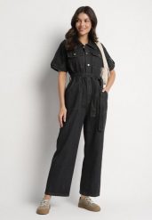 Czarny Jeansowy Kombinezon z Wiązaniem w Talii i Szerokimi Nogawkami Xenadea. Czarne kombinezony damskie Born2be, m, bez wzorów, z denimu, eleganckie, bez kołnierzyka, bez ramiączek. Za 209.99 zł.