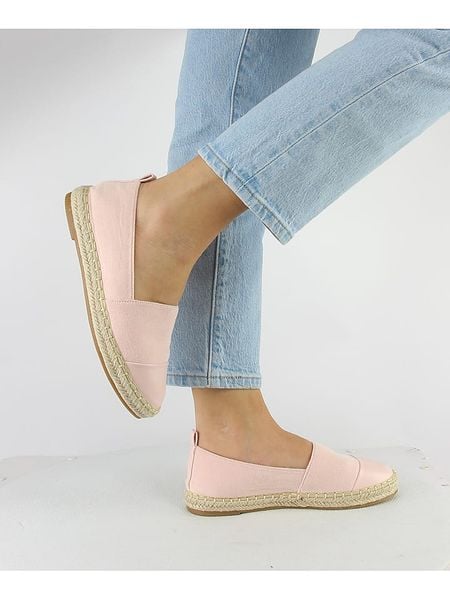 Foreverfolie Espadryle w kolorze jasnoróżowym rozmiar: 37. Różowe espadryle damskie Foreverfolie, bez wzorów, bez obcasa. Za 61.60 zł.
