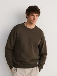 Bawełniana bluza regular fit - zielony. Zielone bluzy bez kaptura męskie Reserved, l, z bawełny. W wyprzedaży za 79.99 zł.