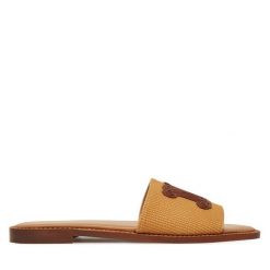 Klapki Max Mara. Brązowe klapki damskie Max Mara, bez wzorów, bez obcasa. Za 969.99 zł.