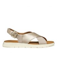 Geox Sandały w kolorze złotym rozmiar: 36. Żółte sandały damskie Geox, bez wzorów, bez obcasa. Za 160.96 zł.