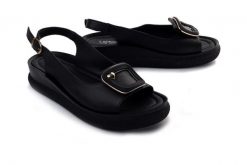 T.SOKOLSKI AMI L25-138 BLK Czarny, sandały damskie. Czarne sandały damskie T.Sokolski, bez wzorów, ze skóry, bez obcasa, na koturnie. Za 209.90 zł.