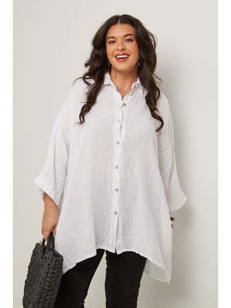 Curvy Lady Lniana koszula w kolorze białym rozmiar: 40/42. Białe koszule damskie Curvy Lady, bez wzorów, ze lnu, klasyczne, z asymetrycznym kołnierzem, bez ramiączek. Za 113.63 zł.