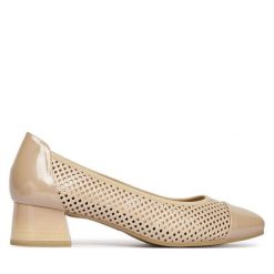 Czółenka Caprice. Brązowe czółenka damskie Caprice, bez wzorów, bez obcasa. Za 379.99 zł.