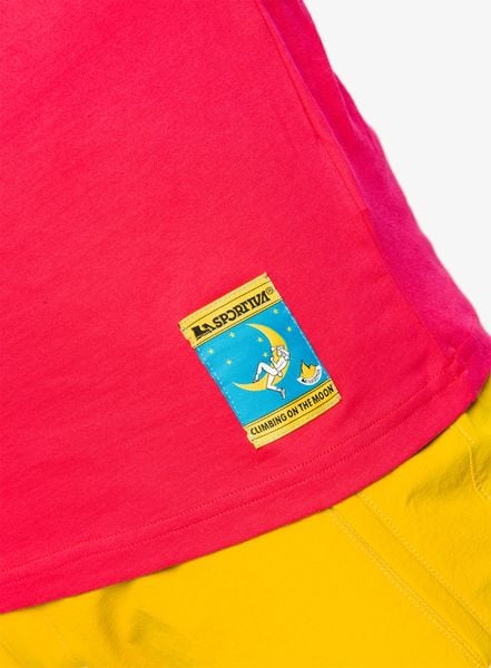 Koszulka bawełniana męska La Sportiva Climbing on the Moon T-Shirt. Czerwone t-shirty męskie La Sportiva, m, bez wzorów, z bawełny, bez kołnierzyka. Za 175.99 zł.