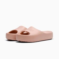 Klapki damskie Puma SHIBUSA różowe 38908218 r 37. Czerwone klapki damskie Puma, bez wzorów, z materiału, bez obcasa, na platformie. Za 174.54 zł.