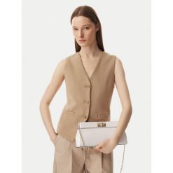 Torebka Tommy Hilfiger. Białe torebki wieczorowe Tommy Hilfiger, bez wzorów, wizytowe, bez kołnierzyka, bez ramiączek. Za 529.99 zł.
