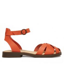 Sandały Fly London. Czerwone sandały damskie Fly London, bez wzorów, bez obcasa, na płaskiej podeszwie. Za 420.99 zł.