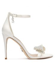 Steve Madden Sandały Newlywed 11005241 Biały. Białe sandały damskie Steve Madden, bez wzorów, z materiału, bez obcasa, na szpilce. Za 519.99 zł.