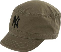 Czapka unisex 100% bawełna, styl militarny. Czerwone czapki męskie New Era, bez wzorów, z bawełny, militarne. Za 178.99 zł.